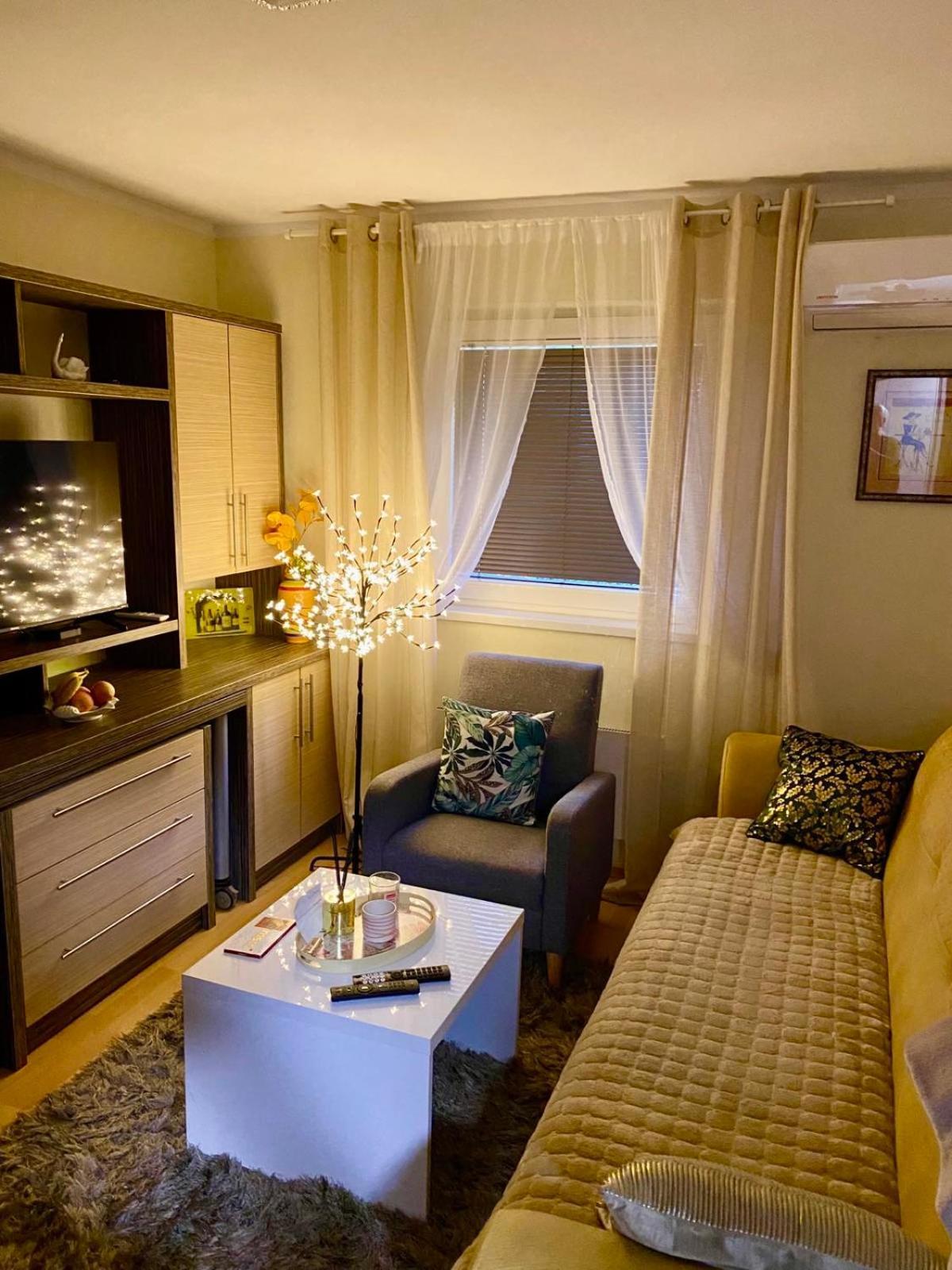 Santa Barbara Apartment Белград Екстериор снимка
